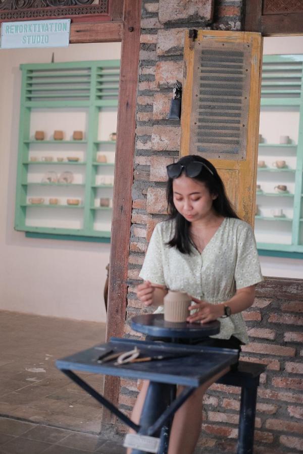 Abrakadabra 747 * Yogyakarta