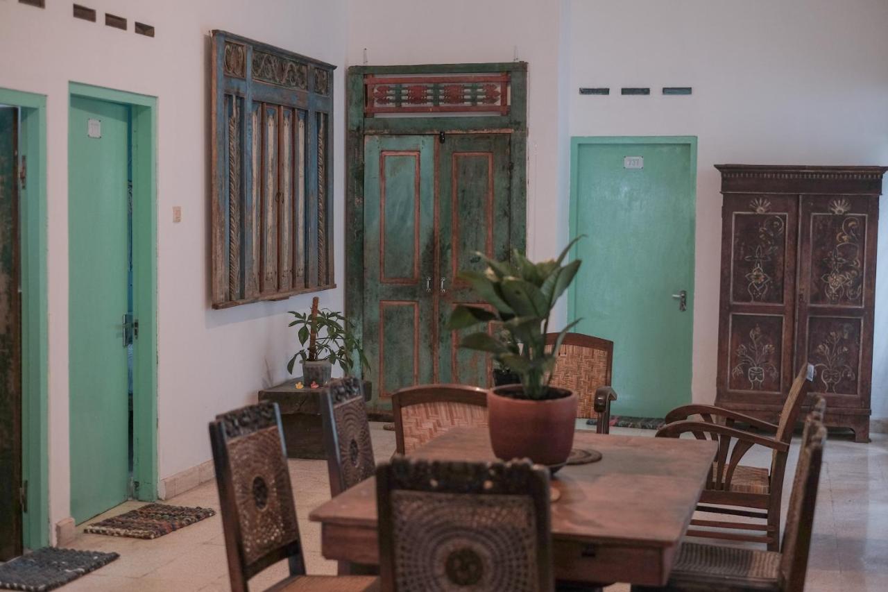 Abrakadabra 747 Homestay Yogyakarta