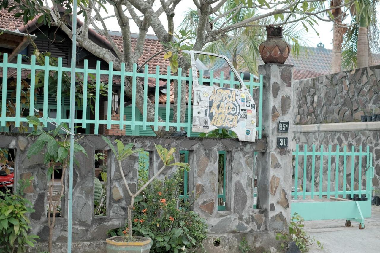 Abrakadabra 747 Homestay *